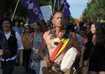 عرض ازياء "للموضة الاخلاقية" في المنتدى الاجتماعي في مونتريال عرض ازياء "للموضة الاخلاقية" في المنتدى الاجتماعي في مونتريال