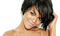 "جائزة مايكل جاكسون" للمغنية ريانا