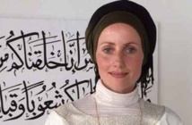 صلاة جمعة تاريخية في مسجد كوبنهاغن بإمامة امرأة سورية صلاة جمعة تاريخية في مسجد كوبنهاغن بإمامة امرأة سورية