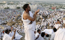 حوالي 2 مليون حاج على عرفات لأداء فريضة الحج وسط امن مشدد