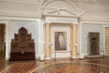 بعد 50 عاما من رسمها لا تزال لوحة "إيما" تتسم بالغموض والإغراء بعد 50 عاما من رسمها لا تزال لوحة "إيما" تتسم بالغموض والإغراء