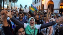 المتظاهرون يطالبون بالقصاص لمقتل بائع سمك فى المغرب