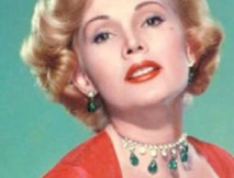 وفاة الممثلة زازا جابور بأزمة قلبية عن 99 عاما وفاة الممثلة زازا جابور بأزمة قلبية عن 99 عاما