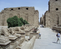 الأقصر المصرية تفتتح أول مركز لاستنساخ مقابر ملوك الفراعنة