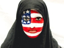 أمريكا.. مسلمة تقاضي الشرطة إثر إجبارها على خلع الحجاب