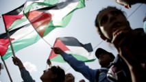 فرنسا: برلمانيون يدعون هولاند إلى الاعتراف بدولة فلسطين