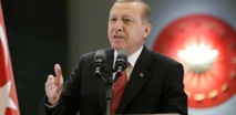 اردوغان يدعو الى التراجع عن قرار منع الحواسيب في الطائرات