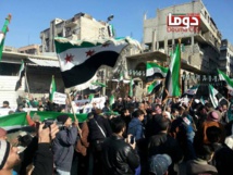 القوات الحكومية السورية تبدأ هجوما على تخوم دوما