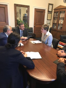 حجاب لأعضاء الكونغرس:اعادة تقييم المرحلة ومحاسبة الأسد حجاب لأعضاء الكونغرس:اعادة تقييم المرحلة ومحاسبة الأسد