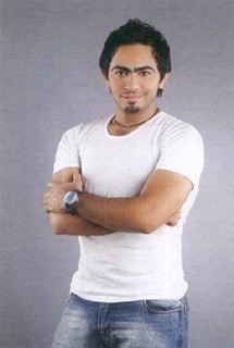 حفل في رام الله تضامنا مع غزة بدأ بتامر حسني حفل في رام الله تضامنا مع غزة بدأ بتامر حسني