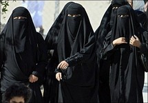 مطالبة السعودية بالغاء قوامة الرجال على النساء مطالبة السعودية بالغاء قوامة الرجال على النساء