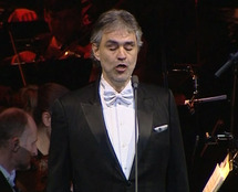 بوتشيللي صدح في موسكو ويتهيأ لمهرجان الامارات  بوتشيللي صدح في موسكو ويتهيأ لمهرجان الامارات