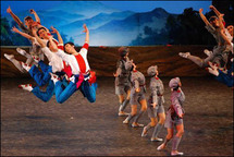 الابادة الجماعية الكمبودية لأول مرة على المسرح الابادة الجماعية الكمبودية لأول مرة على المسرح