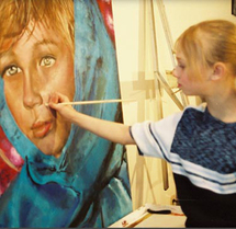 طفلة في الثانية تعرض رسومها في سيدني طفلة في الثانية تعرض رسومها في سيدني