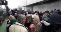 سوريا.. خروج دفعة سادسة من مهجري حي "الوعر" سوريا.. خروج دفعة سادسة من مهجري حي "الوعر"