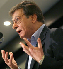 ما سر القصيدة الأخيرة لمحمود درويش ؟ ما سر القصيدة الأخيرة لمحمود درويش ؟