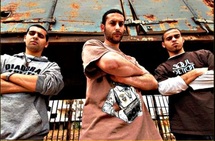 جائزة الجمهور الدمشقي لفرقة دام الفلسطينية  جائزة الجمهور الدمشقي لفرقة دام الفلسطينية