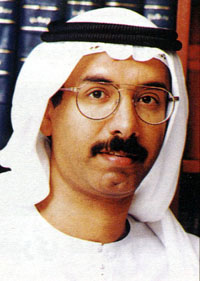الكاتب الاماراتي محمد المر  يحادث البقرة الضاحكة هاتفيا  الكاتب الاماراتي محمد المر  يحادث البقرة الضاحكة هاتفيا