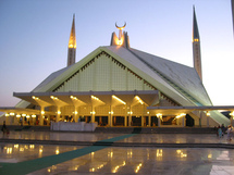 مئتا مسجد في  مكة ليست بالاتجاه الصحيح للقبلة المشرفة 