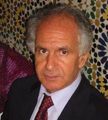 عبد الكريم برشيد يبحث مع الدار البيضاء  عن مسرحها عبد الكريم برشيد يبحث مع الدار البيضاء  عن مسرحها