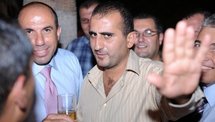 أطرف مرشح للانتخابات اللبنانية : لست مهرجا وسأحل مشاكل البلد بالمليارات الأميركية أطرف مرشح للانتخابات اللبنانية : لست مهرجا وسأحل مشاكل البلد بالمليارات الأميركية