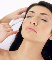 حقن التجميل خارج العيادات الطبية قد تؤدي الى الوفاة حقن التجميل خارج العيادات الطبية قد تؤدي الى الوفاة