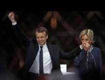 ماكرون يؤجل إعلان تشكيل الحكومة لمزيد من التحريات الأخلاقية ماكرون يؤجل إعلان تشكيل الحكومة لمزيد من التحريات الأخلاقية