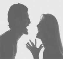 كينيات يحرمن أزواجهن من الحقوق الزوجية لتسوية نزاعات السياسية كينيات يحرمن أزواجهن من الحقوق الزوجية لتسوية نزاعات السياسية
