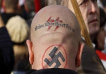 شاب مسلم يقتل اثنين من النازيين الجدد بسبب ازدرائهما لعقيدته شاب مسلم يقتل اثنين من النازيين الجدد بسبب ازدرائهما لعقيدته