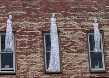 مركز ثقافي هولندي يستعين بصائدي الأشباح للتعامل مع بعض الظواهر الغريبة مركز ثقافي هولندي يستعين بصائدي الأشباح للتعامل مع بعض الظواهر الغريبة