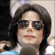 المغني الأميركي مايكل جاكسون المغني الأميركي مايكل جاكسون