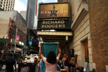 برودواي تسجل عائدات قياسية في موسم 2016-2017 برودواي تسجل عائدات قياسية في موسم 2016-2017