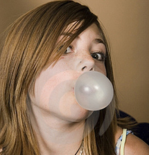 علبتان من علكة الكافيين تعادل عشر فناجين قهوة و تسبب تسارع ضربات القلب علبتان من علكة الكافيين تعادل عشر فناجين قهوة و تسبب تسارع ضربات القلب