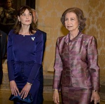 الملكة صوفيا وكارلا بروني - ساركوزي