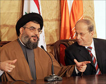 الحليفان الجنرال عون وحسن نصرالله الحليفان الجنرال عون وحسن نصرالله