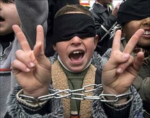 انتهاكات صارخة لحقوق الأطفال الفلسطينيين في السجون الاسرائيلية