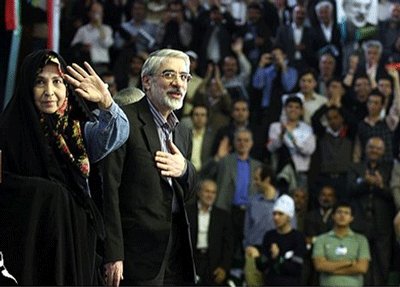 مير حسين موسوي وزوجتة السيدة زهرة رهنورد مير حسين موسوي وزوجتة السيدة زهرة رهنورد