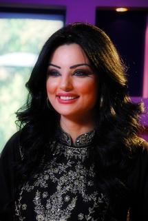 مصممة الازياء السعودية زاكي عبود مصممة الازياء السعودية زاكي عبود