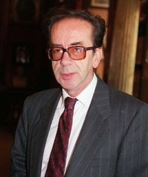 الكاتب الألباني اسماعيل كاداريه يفوز بجائزة امير استورياس للاداب الكاتب الألباني اسماعيل كاداريه يفوز بجائزة امير استورياس للاداب