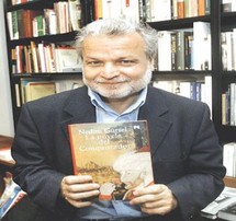 الروائي التركي نديم غورسل الروائي التركي نديم غورسل