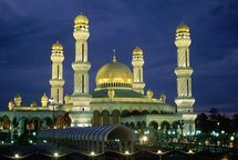 منظمة العفو الدولية في سويسرا تدين الدعوات لمنع بناء المآذن خوفا من تأجيج المشاعر المعادية منظمة العفو الدولية في سويسرا تدين الدعوات لمنع بناء المآذن خوفا من تأجيج المشاعر المعادية