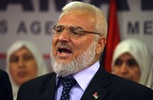 حديث المصالحة أول لقاء يجمع بين عباس والدويك بعد إطلاق سراحه حديث المصالحة أول لقاء يجمع بين عباس والدويك بعد إطلاق سراحه