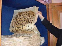 نسخة صينية للقرآن الكريم مكتوبة بخط اليد تنضم لقائمة المؤلفات النفيسة نسخة صينية للقرآن الكريم مكتوبة بخط اليد تنضم لقائمة المؤلفات النفيسة