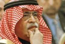 وزير الثقافة والاعلام السعودي عبد العزيز خوجة وزير الثقافة والاعلام السعودي عبد العزيز خوجة
