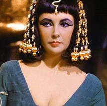 الأسكندر وكليوباترا..تظاهرة سينمائية عن كيفية تعامل الكاميرا العالمية مع الأسكندرية وناسها الأسكندر وكليوباترا..تظاهرة سينمائية عن كيفية تعامل الكاميرا العالمية مع الأسكندرية وناسها