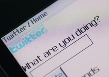 هاكرز يسرقون وثائق مالية هامة لموقع تويتر هاكرز يسرقون وثائق مالية هامة لموقع تويتر