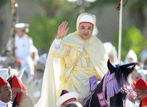 الملك محمد السادس باللباس التقليدي المغربي الملك محمد السادس باللباس التقليدي المغربي