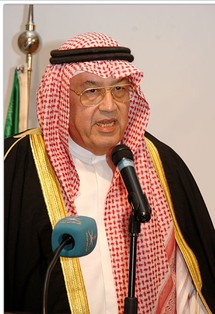 وزير العمل السعودي الدكتور غازي القصيبي وزير العمل السعودي الدكتور غازي القصيبي