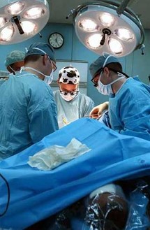 أطباء ينتقدون دراسة انتهت 1من كل 3 أطباء يرتكبون أخطاء طبية منتظمة أطباء ينتقدون دراسة انتهت 1من كل 3 أطباء يرتكبون أخطاء طبية منتظمة