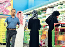 قطر تقاوم الأزمة الخليجية بحليب طازج من الصحراء ؟ قطر تقاوم الأزمة الخليجية بحليب طازج من الصحراء ؟